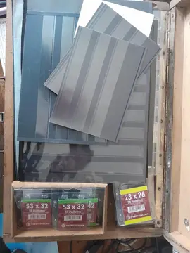 matériel pour timbres de collection