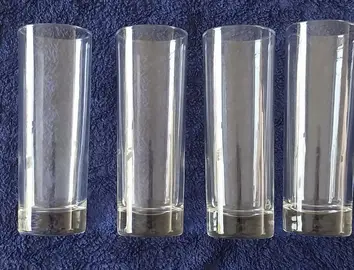 4 verres à soda