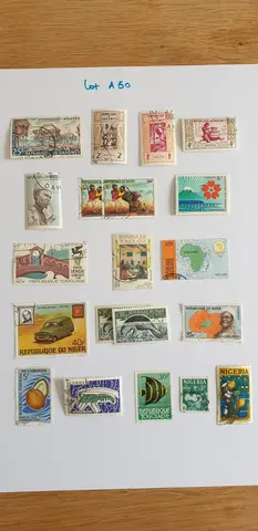Lot A50 Timbres Afrique divers pays
