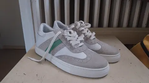 Paire de tennis neuves t38