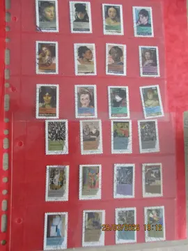 24 timbres oblitérés France (12 portraits de femmes / 12 peintres cubistes)