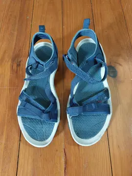 sandale decathlon pointure 38
