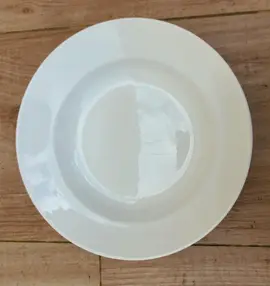 assiette creuse blanche
