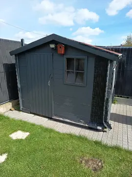 Urgent Donne Abri de jardin