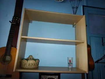 Etagere solide pour grands livres