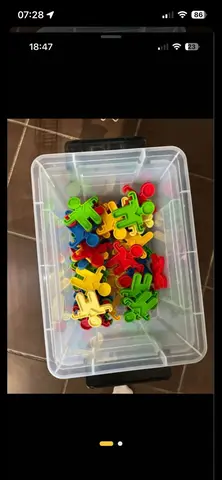 lot jeux de tri couleurs etc …