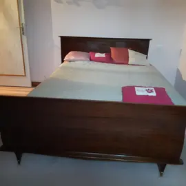 armoire et lit double