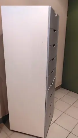 MEUBLE A TIROIRS (CHIFFONNIER)