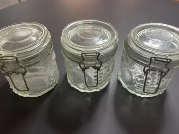 LOT DE 3 POTS EN VERRE