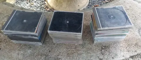 32 boîtiers CD - DVD vides