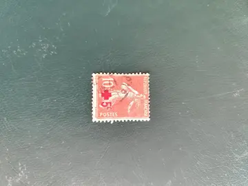 timbre poste de 1914..+rouge