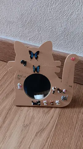 Petit miroir en bois pour chambre d'enfants