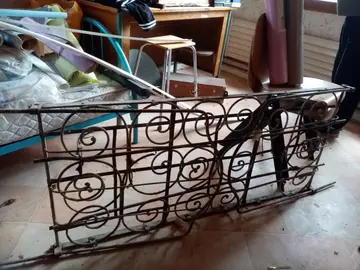 Lit fer une personne