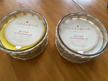 2 grosses bougies à la citronnelle
