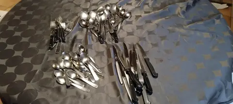 couverts fourchette couteau cuillère
