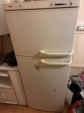 frigo Bosch fonctionnel – à récupérer à Annecy vieille ville