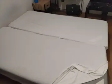 2 matelas avec alèse