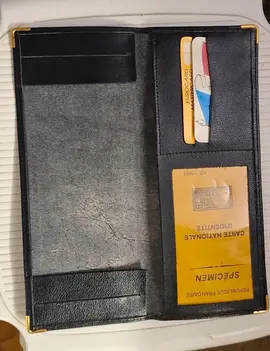 portefeuille neuf cuir