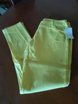 pantalon femme t 38... neuf