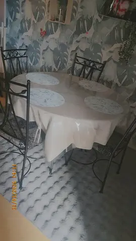 table ronde en verre