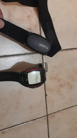 montre connectée avec Ceinture cardio