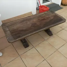 Table basse en chêne massif