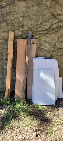 Chute de bois et parquet flottant