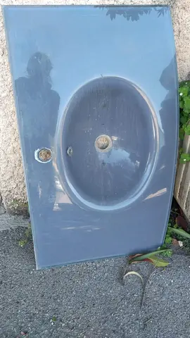 LAVABO en verre à donner