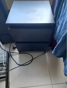 2 tables de chevet noir enfant TBE