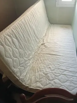 Canapé lit en bon état