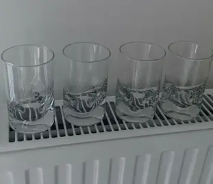 4 verres à eau