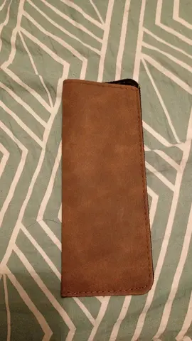 Étui de lunettes en cuir