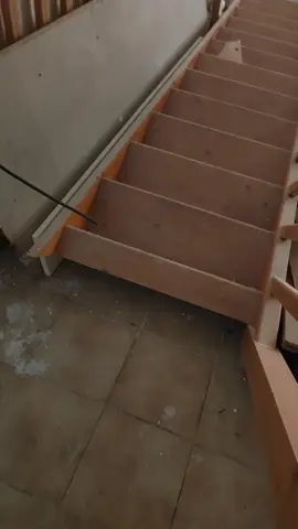 Escalier Bois 13 marches