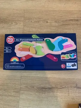 Jeu d’encastrement en bois