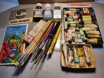 Matériel de peinture artistique