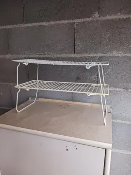 Étagères de rangement intérieur