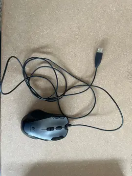 Souris Logitech avec fil USB-A