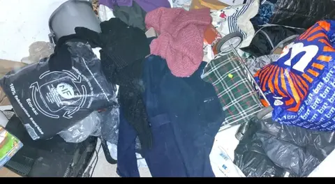 Lot de vêtements variés au choix