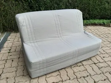 donnons clic clac largeur 140 avec matelas 12 cm d' épaisseur en très bon état.