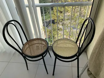 2 chaises bistrot