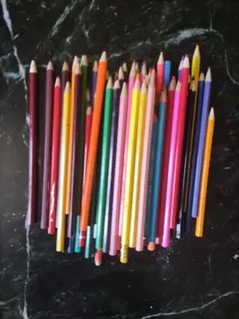 crayons de couleurs.