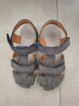Sandales taille 30