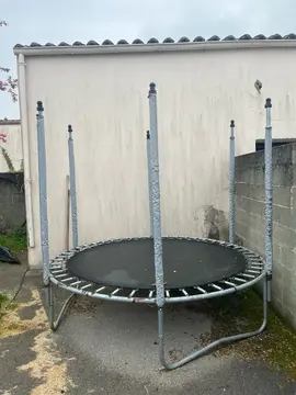 Trampoline