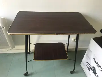 Petite table