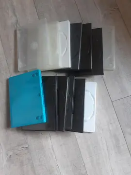 Boîtiers DVD, vide.