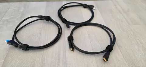 3 câbles HDMI