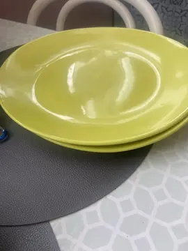 2 assiettes grandes