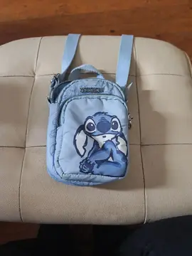 Bonjour je donne cette sacoche stich