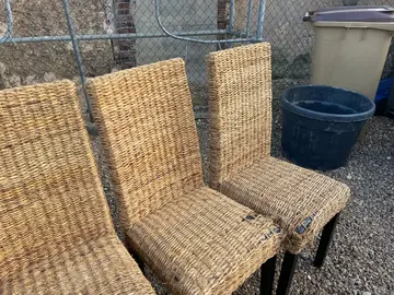 chaises en osier