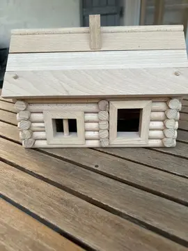 jouet maisonnette en bois